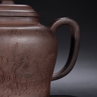 |清-杨季初款堆雕山水紫砂壶