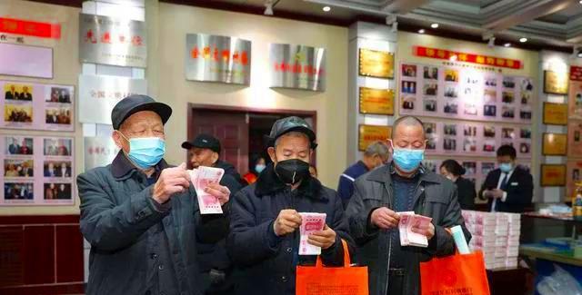 2022年国家要严查退休人员？到底咋回事？4类人或许“逃不掉”