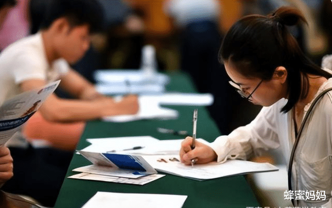 大学生|名企HR直言,看到这3种大学生简历会直接略过,再优秀也不要