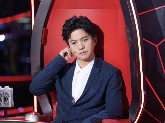 李健|2022《中国好声音》导师，李健又回归，但这位导师缺席成遗憾