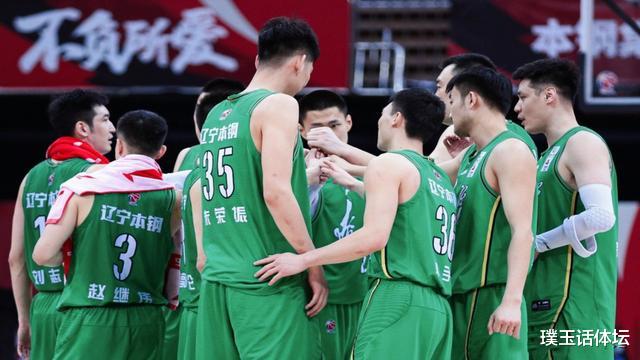 辽宁男篮|曝CBA三队抢高诗岩，杨鸣或签2米25顶级中锋，吴庆龙拿刘传兴1换2
