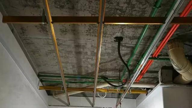 走墙不走地,走顶不走墙!家里水电改造如何做?注意这些问题!