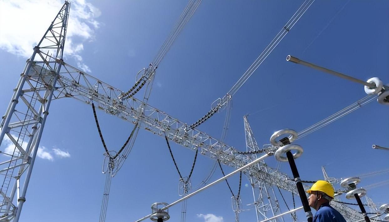 大学生|国家电网出现“离职潮”,好不容易端起的铁饭碗,为何选择放弃?