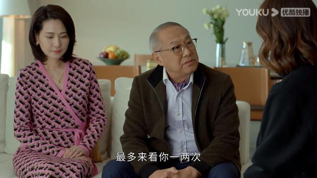 温兆伦|53岁港星惨遭未婚夫背叛，哭诉不相信爱情，情绪失控崩溃流泪