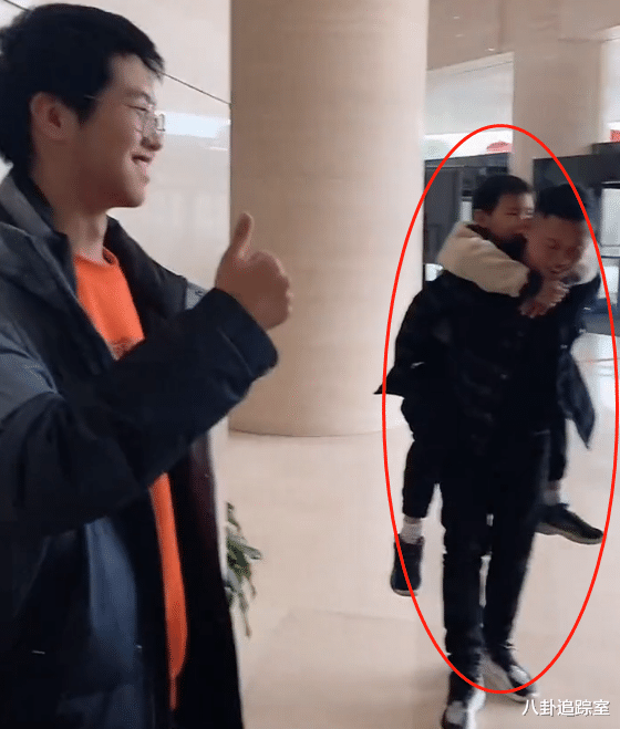 |太难了!孙辉偷玩卓妈手机被抓包,粉丝做法讨人嫌,网友:过分了