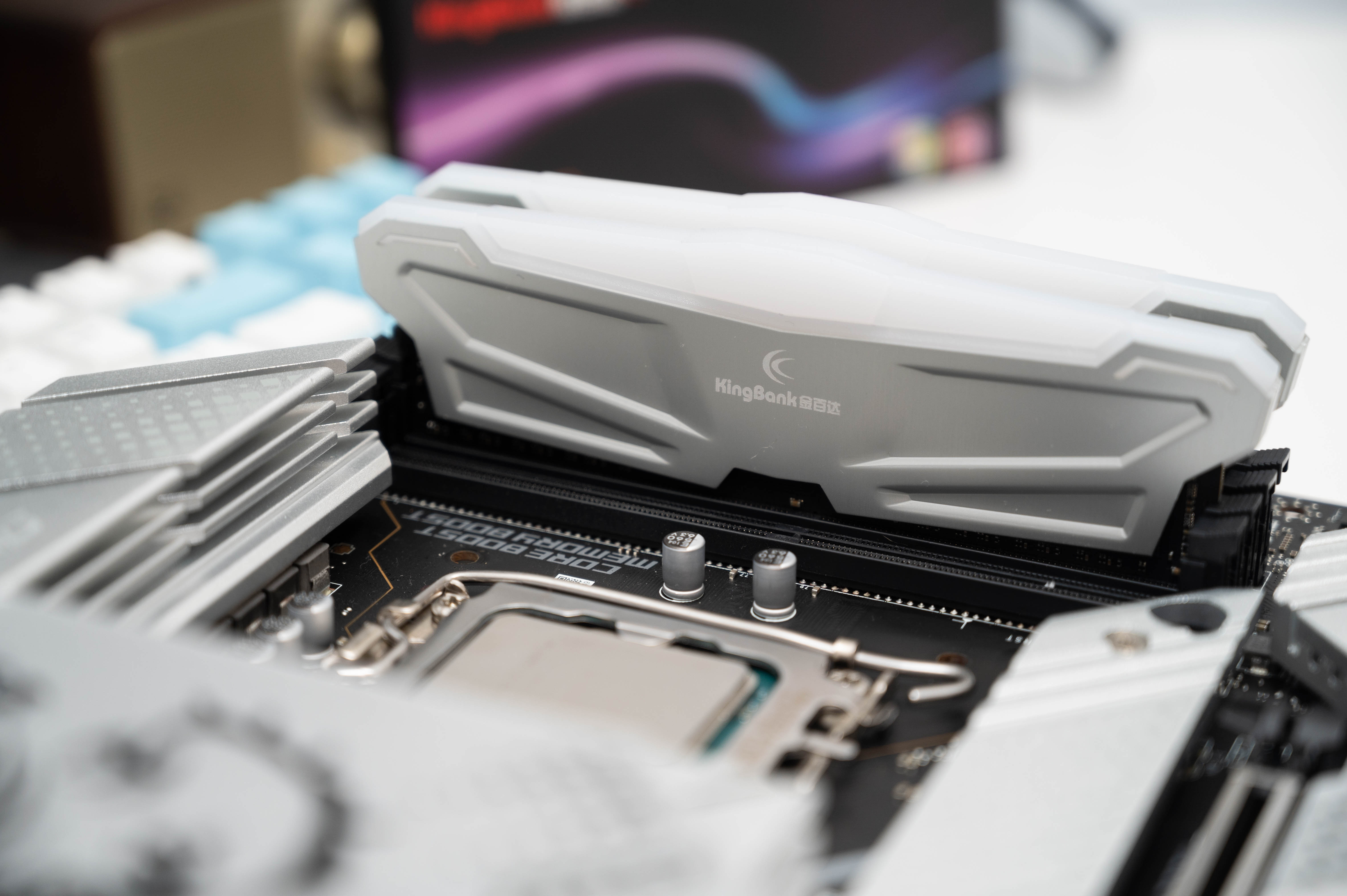 三星|400多入手金百达RGB电竞内存套条，竟然是三星原厂颗粒