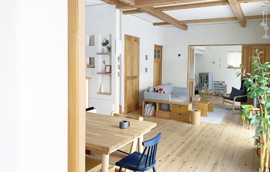 这位日本主妇，将一家四口的物品收拾得整齐有序，小家越住越舒心