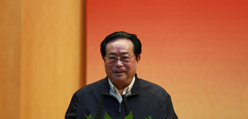 李栋恒:当兵6个月提干,从常胜军主官跨军种转任武警,2次升中将