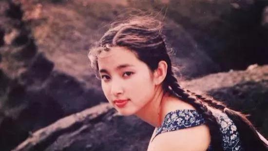 李冰冰|“风韵犹存”的李冰冰，为何50岁还不结婚、不生孩子？