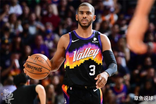 詹姆斯·哈登|NBA本季至今7大数据王：库里3分球一骑绝尘，哈登成失误王