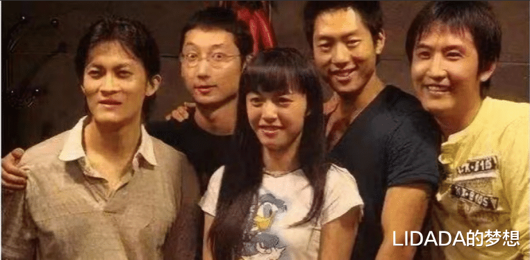 杨志刚|演员杨志刚：拍戏带着妻子，赚的钱全都交给她，余生同她相伴到老