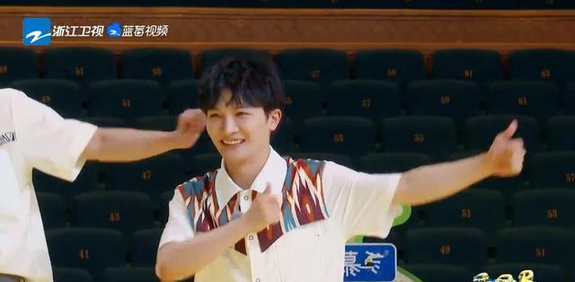 周深|奔跑吧周深重启丝绸之路,全程开挂学跳新疆舞,金句再创收视巅峰