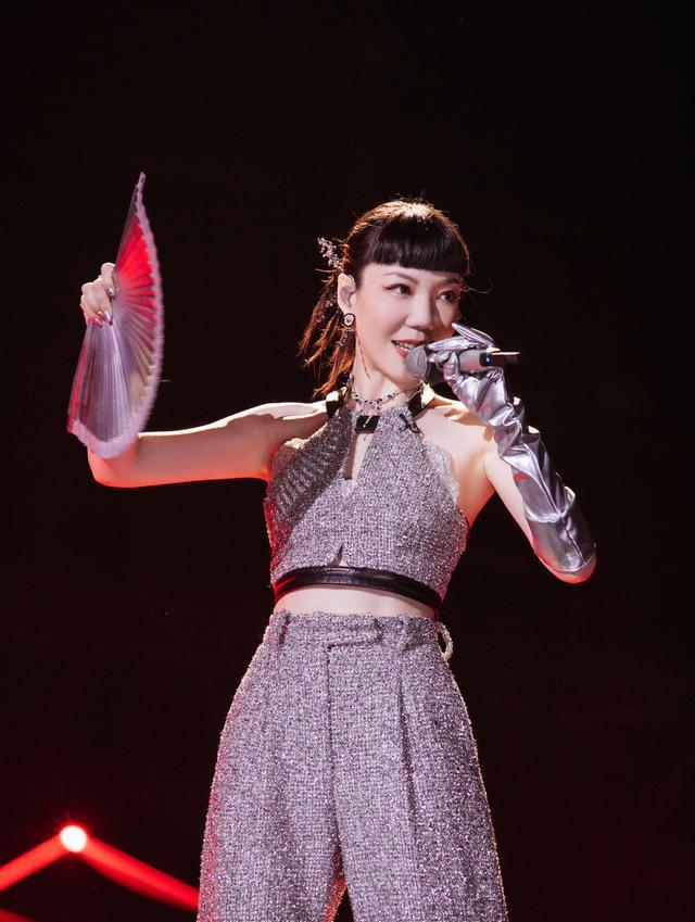 吴莫愁|宁静不选于文文我能懂,那英为什么不选吴莫愁,两个姐姐暗暗较劲