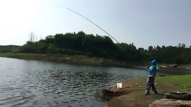 |冬季钓鱼,黄金钓位怎么选?