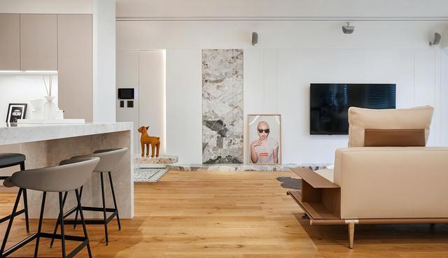 看完这个五口之家后,才明白那么多人坚持去风格化,越简单越幸福