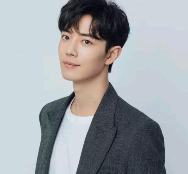 赵祯|知名博主发布肖战海南拍戏路透，还扯上《向往的生活》，粉丝不满