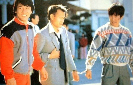 洪金宝|1988年，洪金宝为林正英去打架，陈惠敏将他打伤，嘴角留下伤疤