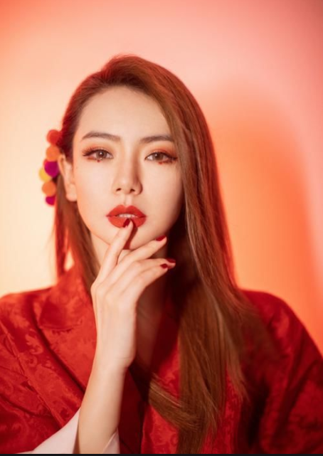 电视剧|外号人称“戚哥”，人气高，娱乐圈中的时尚达人