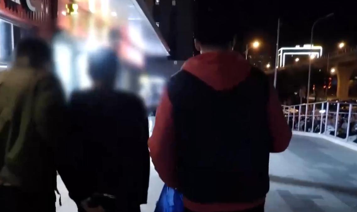 北京老汉刚出狱,就为猫冬连续盗窃!偷完日用品偷衣物再次被刑拘