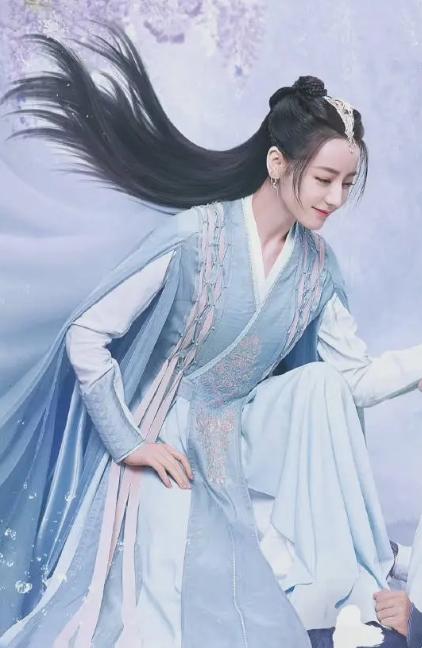 迪丽热巴|迪丽热巴纪云禾疯狂营销翻车,全员好评被质疑:热搜太多猪都能红