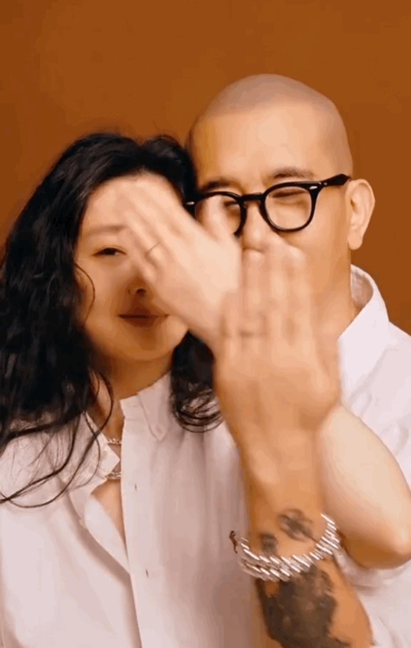 大S|大S助理硬刚汪小菲，爆料其婚内出轨有性病，女方消费100万是报复