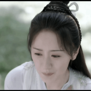 杨超越|哭都不会哭,还当什么演员?