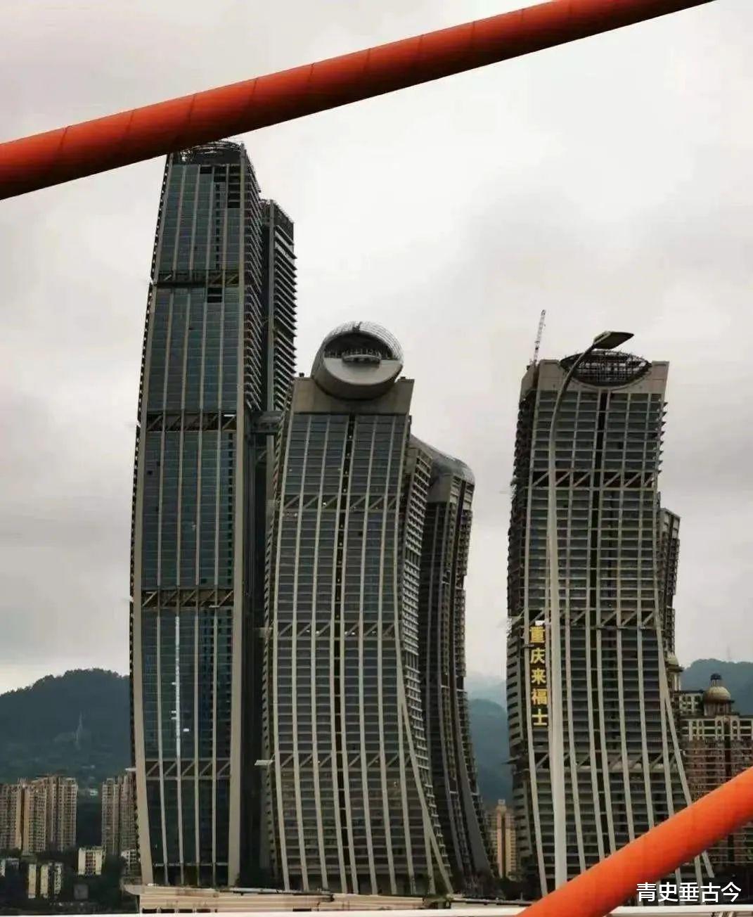 长沙地铁|?重庆来福士,一个沉痛的笑柄,一个外地炒房客的豪华坟场