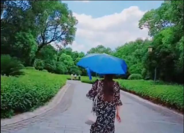 许敏|许敏姚爸和潘克同游九江美景,熊磊穿旗袍直播,气质真比不上许妈