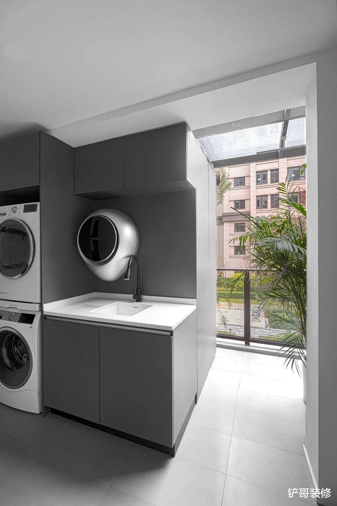 洗衣机放阳台，为何褒贬不一？想把洗衣机放阳台的不要错过！