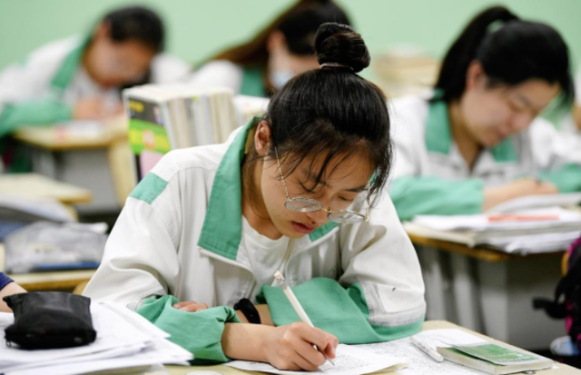 美术|校外培训机构被整治，那下一个目标是谁？其实双减政策中早有暗示