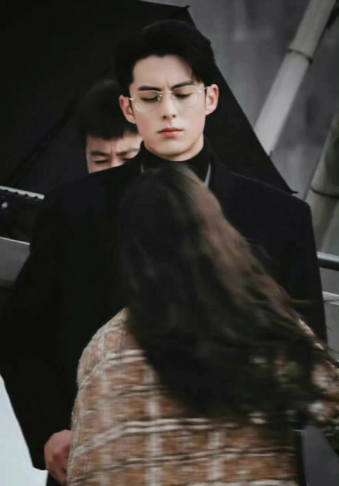 以爱为营|说换就换？王鹤棣《以爱为营》女配换成安悦溪，是小配角抢戏？