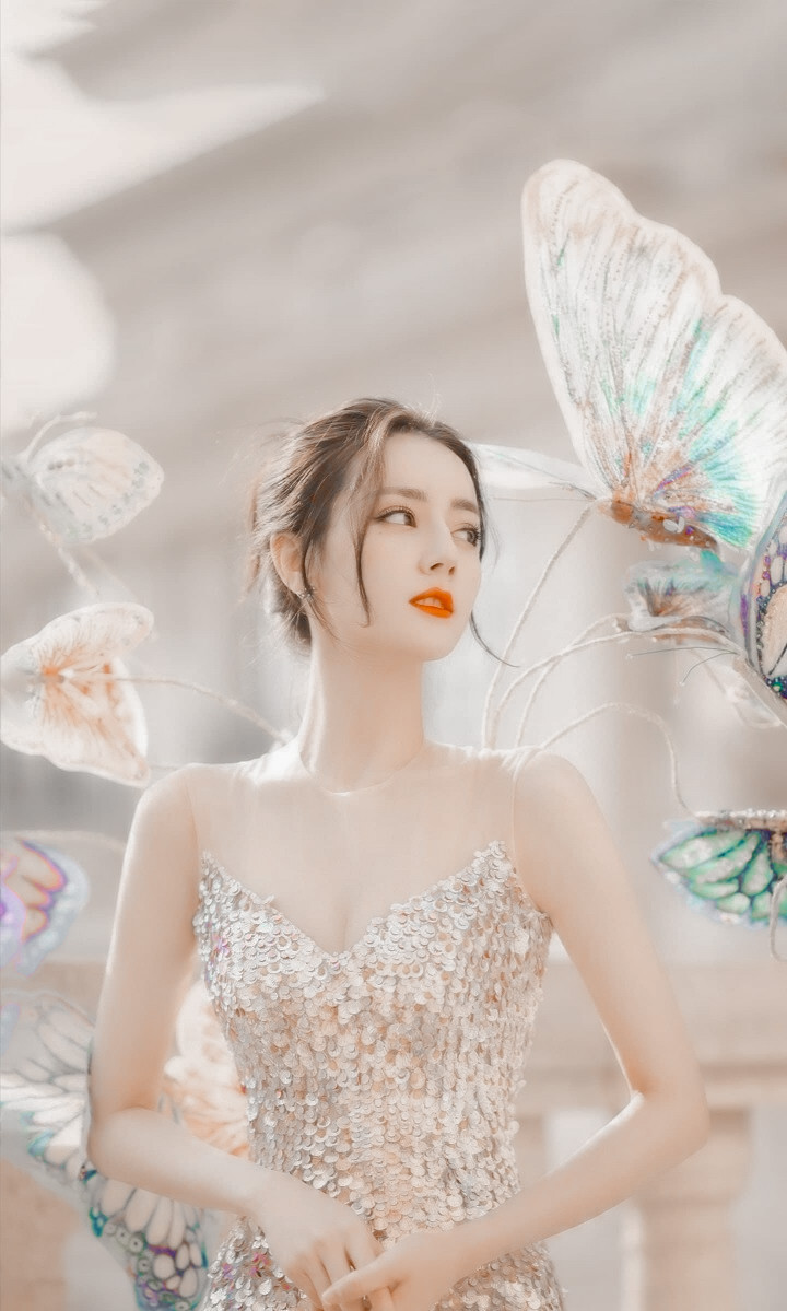 娱乐圈|新完结娱乐圈文盘点！女主光鲜亮丽的背后，是她不屈不挠的努力！