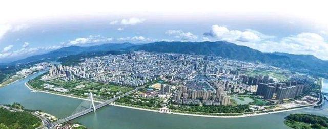 浙江省|浙江面积最大的地级市，比杭州、宁波都要大，资源丰富、美景众多
