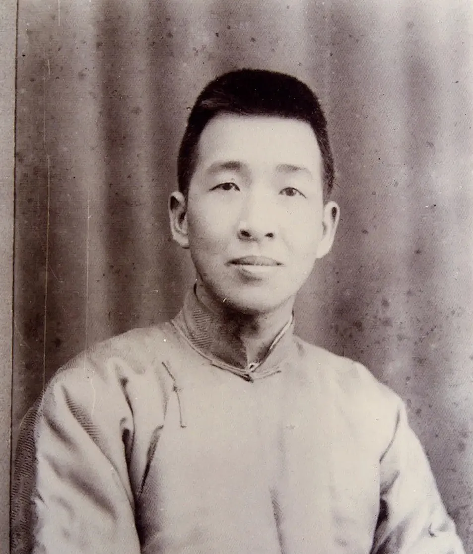 博物馆|这个工薪阶层玩收藏,结果被坑到牙疼。