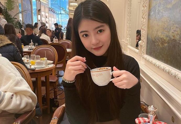 王中平|星二代被迫留国外过寒假，零下9度不开暖气，冷到盖2条被子睡觉