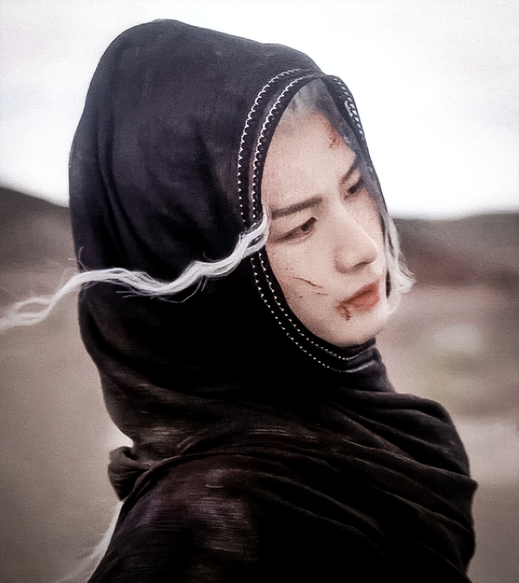 沉香如屑|《沉香如屑》将定档！成毅白发古装好绝，杨紫搞怪卖萌惹人爱！