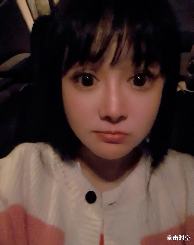 冉莹颖|真美！38岁冉莹颖曝光近照酷似芭比娃娃，网友：你为啥化成这样