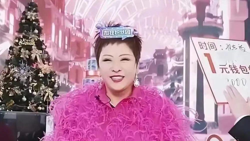 跨年晚会|向太和张兰直播的区别：一个高高在上，一个平易近人，被骂不冤