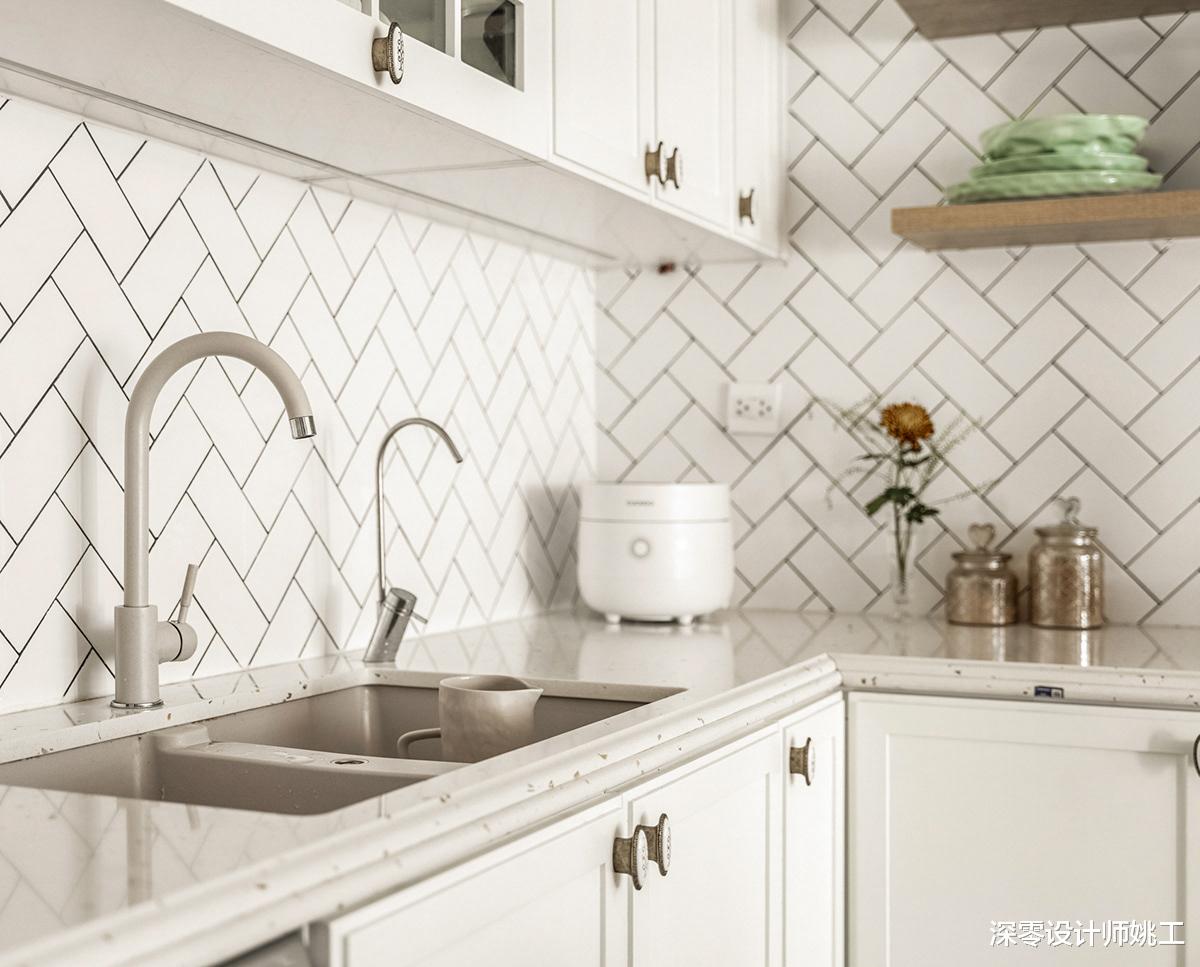 看到她家102㎡三居室我慕了，米色贯穿全屋，绿植作点缀满满生机感