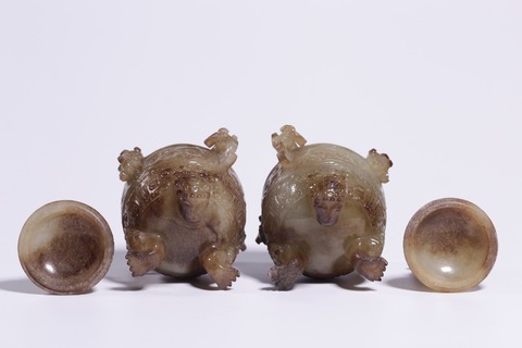 |战汉,和田玉带沁兽面纹盖炉一对