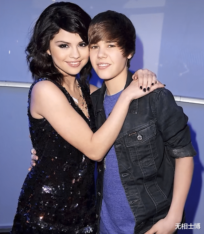 比伯|姐俩这次见面，居然没打起来？