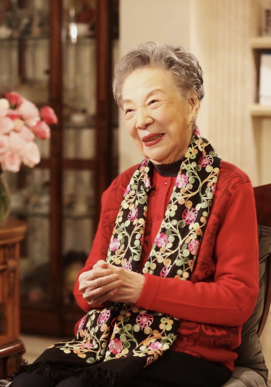 京剧|93岁京剧大师李蔷华去世,受梅兰芳等大师亲传,曹可凡发文追忆悼念