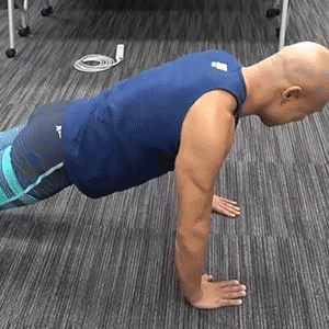 杰森·斯坦森|中年秃顶大叔离婚后发奋健身,逆袭成杰森斯坦森,网友:太励志了!