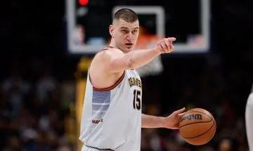 美媒评NBA30支球队队史最伟大的球员，哪些球员被高估了