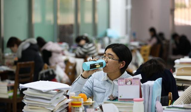 考研|考研内卷严重,这个上名校的途径多被忽视,双学位升学就业有排面