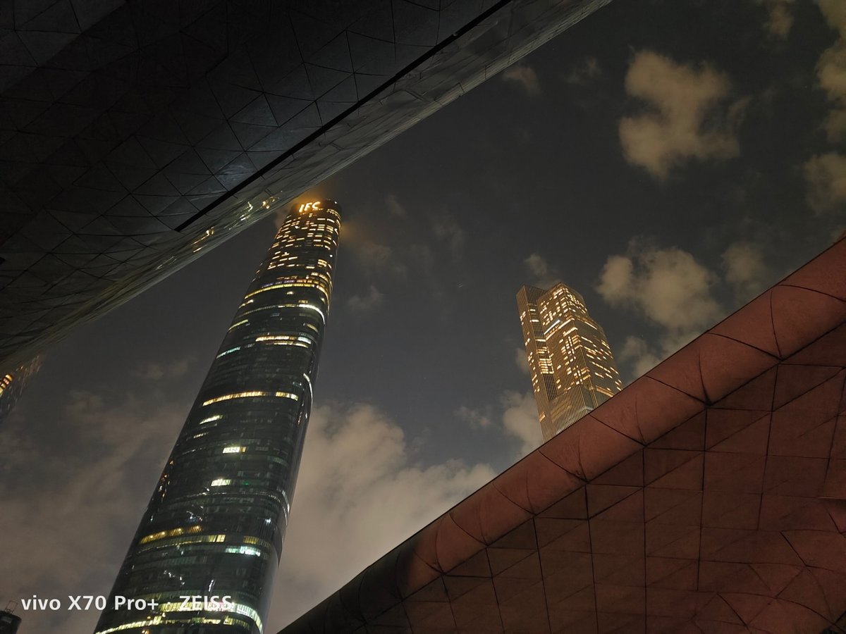 无线耳机|四月份8大品牌拍照手机，几乎“0差评”，闭着眼跟着买就对