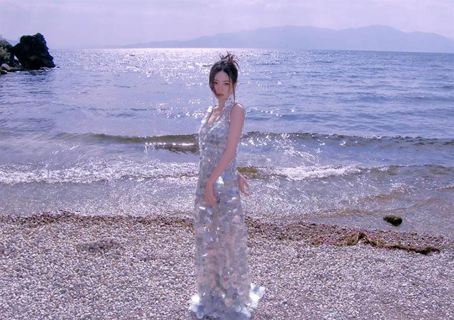 人鱼公主|徐璐在云南抚仙湖扮人鱼公主，鱼鳞片太逼真，一个细节让人心疼！