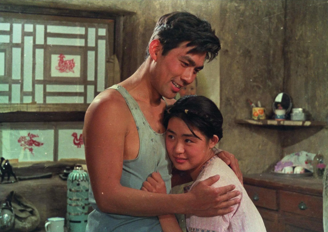 尚雯婕|著名导演谢晋：4个子女3个智障，去世14年，他的子女都怎样了？