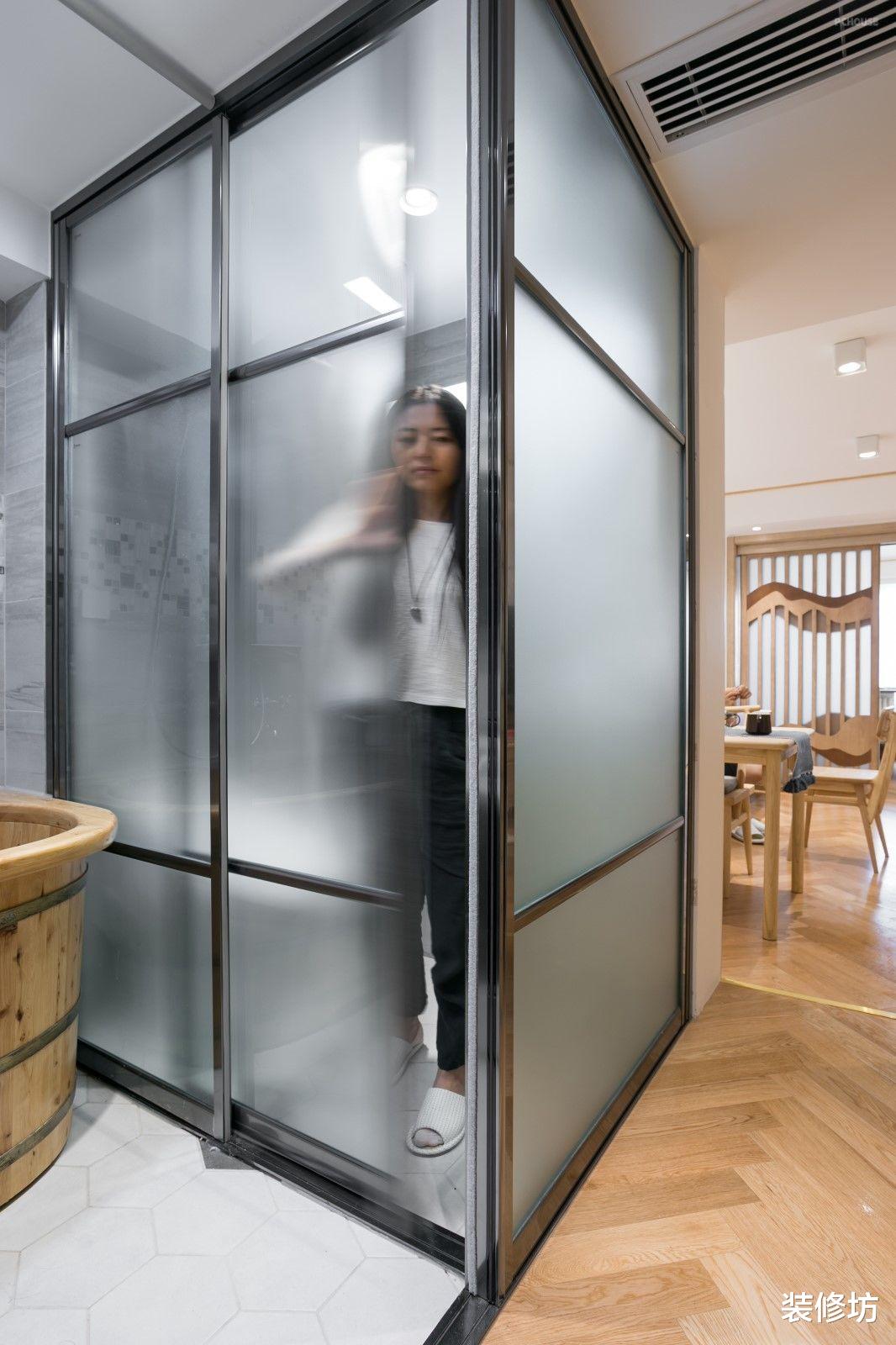 快节奏生活下的年轻人,只希望有一个舒适的家,能让其放松身心