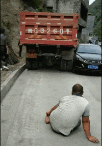 |姑娘!你收敛点,这是相亲,不能暴露你的职业呀!